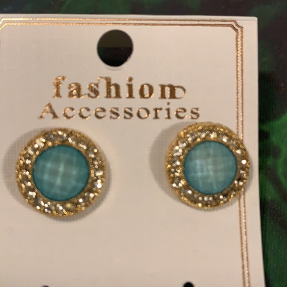 Fashion accessories pair earrings - Picture 3 of 4